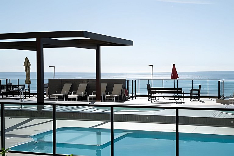 Pé na Areia c/ Piscina e Churrasqueira Privativa