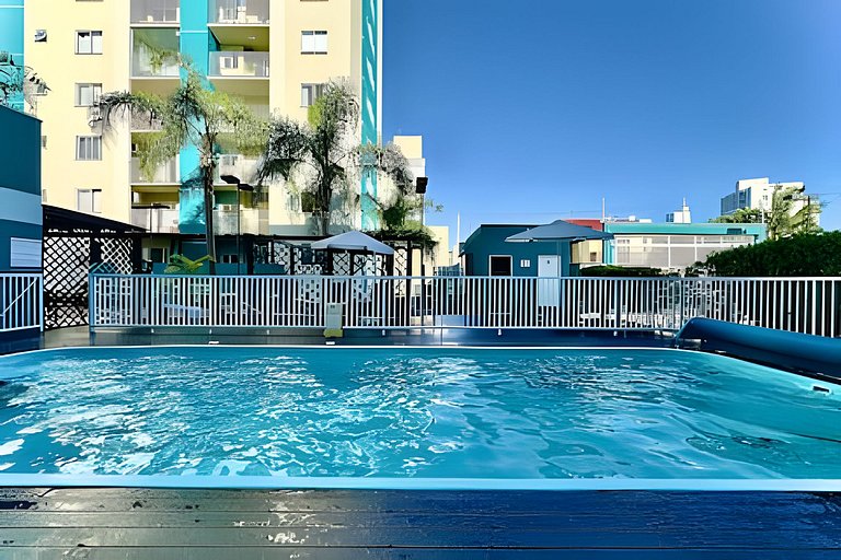 Apto a 340m da PRAIA c/Piscina Churrasq. Wi-Fi