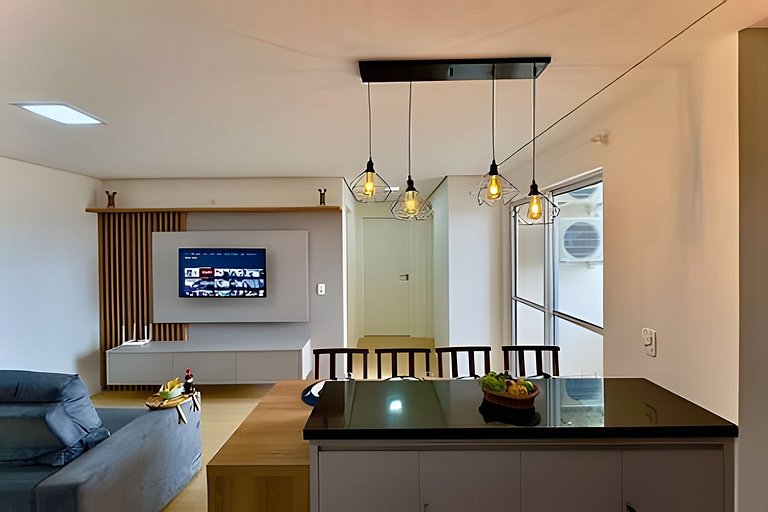 A 750m da Praia | Apto com Ar, Piscina e Churrasq.