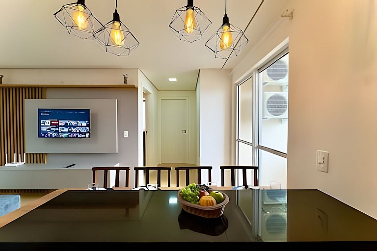 A 750m da Praia | Apto com Ar, Piscina e Churrasq.