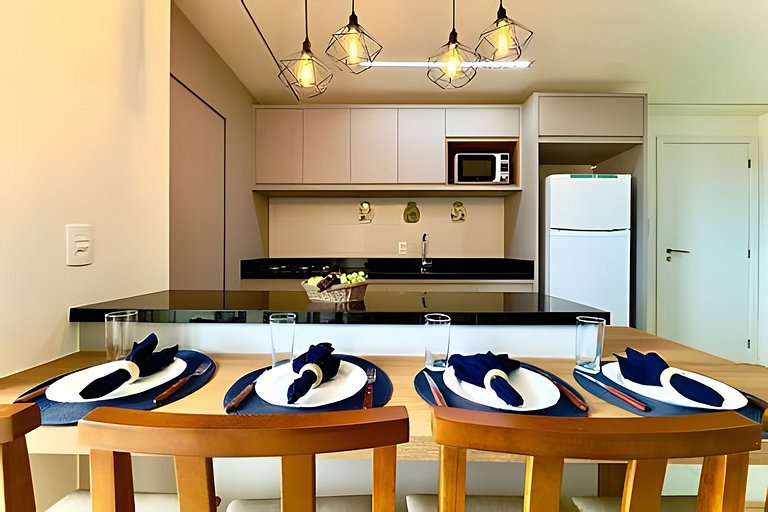 A 750m da Praia | Apto com Ar, Piscina e Churrasq.