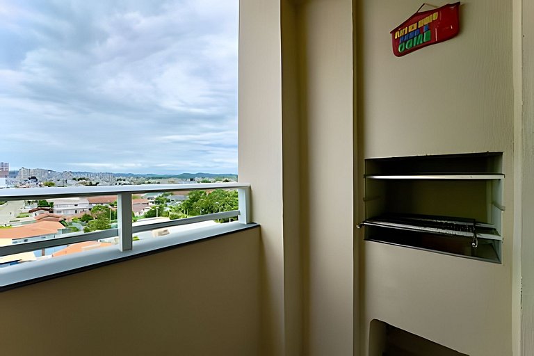 A 750m da Praia | Apto com Ar, Piscina e Churrasq.