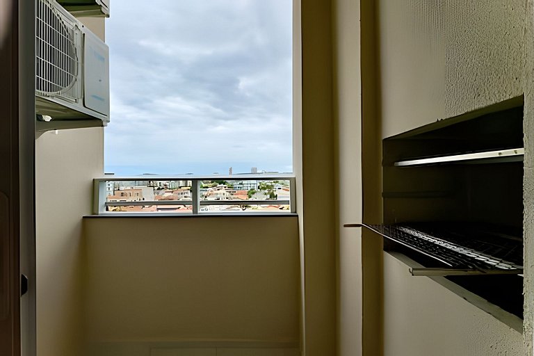 A 750m da Praia | Apto com Ar, Piscina e Churrasq.