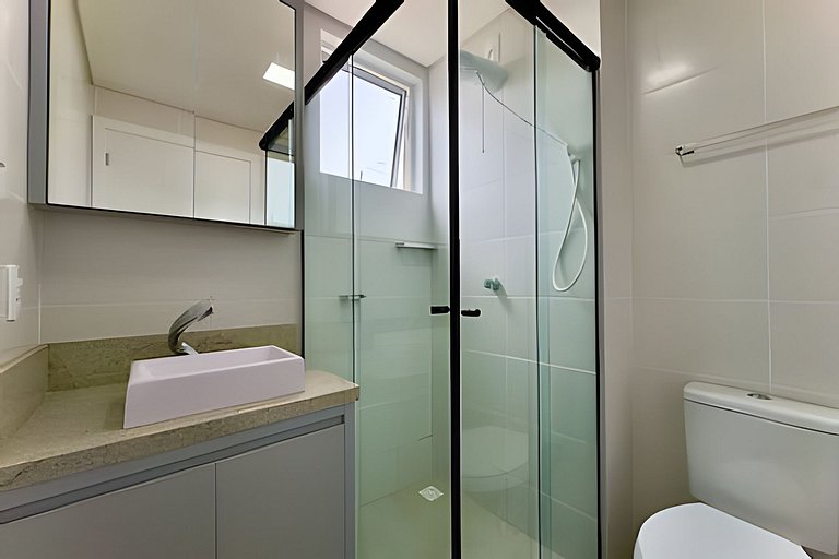 A 750m da Praia | Apto com Ar, Piscina e Churrasq.