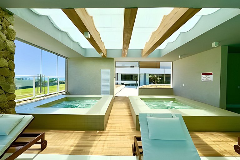 Home Club Frente Mar • Lazer Completo em Piçarras