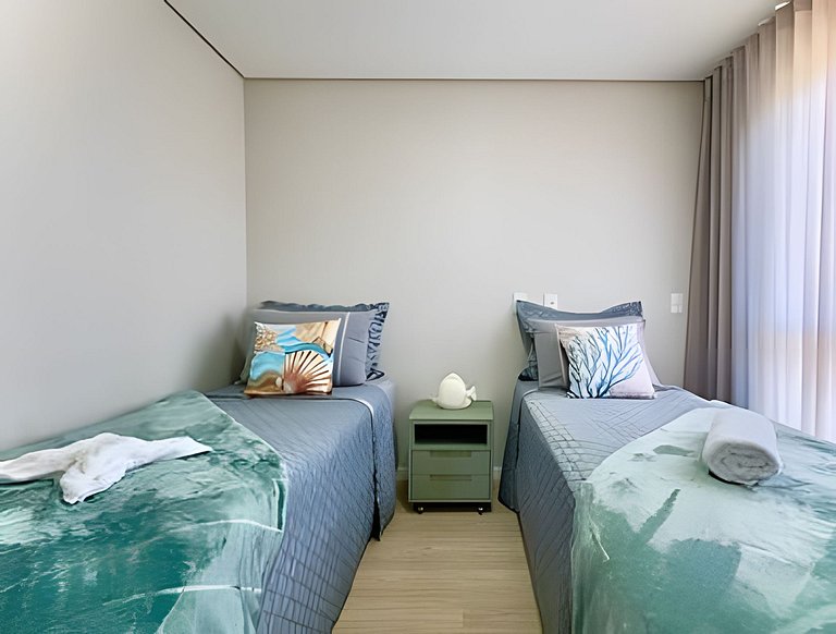 A 150m da PRAIA climatizado, Churrasq. e Wi-fi