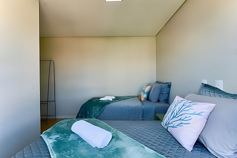 A 150m da PRAIA climatizado, Churrasq. e Wi-fi