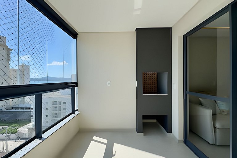 A 150m da PRAIA climatizado, Churrasq. e Wi-fi