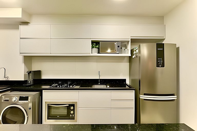 Ap Completo 150m da Praia Ar condicionado Piscina