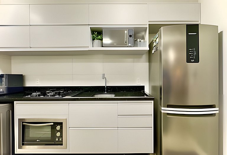 Ap Completo 150m da Praia Ar condicionado Piscina