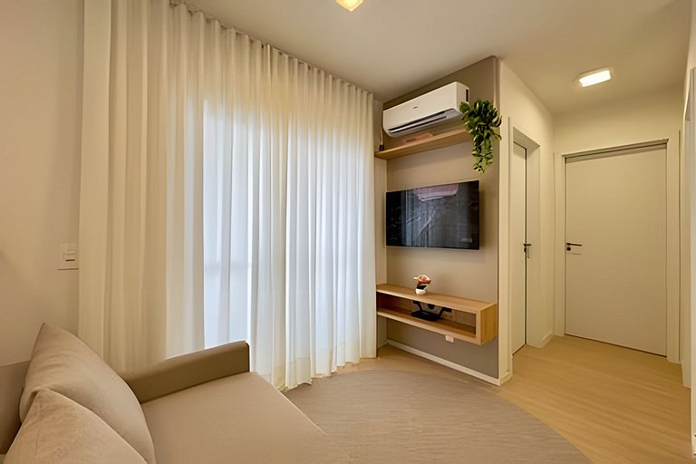 Apto c/Ar Condicionado Piscina Churrasqueira 705IB