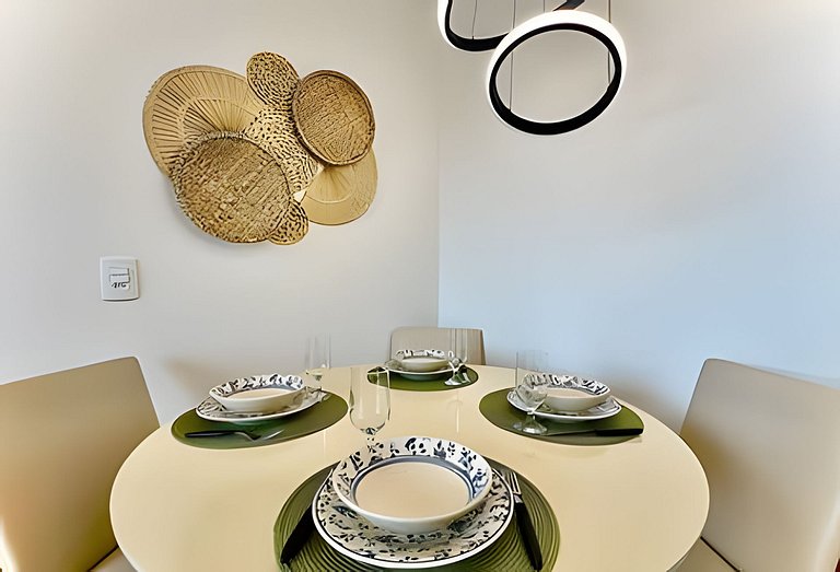 Apto c/Ar Condicionado Piscina Churrasqueira 705IB