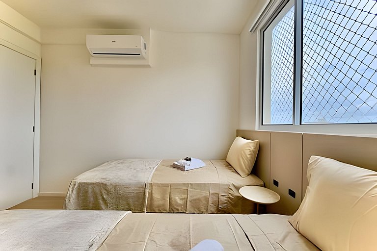 Apto c/Ar Condicionado Piscina Churrasqueira 705IB