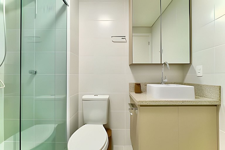 Apto c/Ar Condicionado Piscina Churrasqueira 705IB