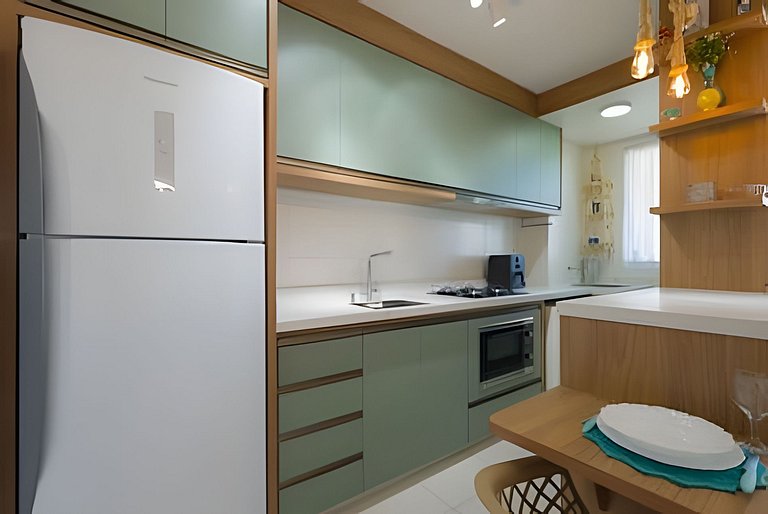 Apto a 150m da PRAIA Churrasq. c/ Piscina Ar Wi-Fi