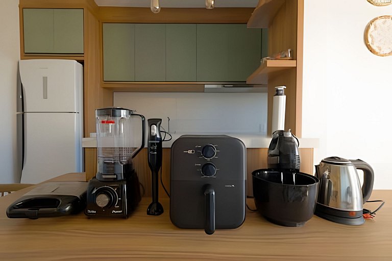 Apto a 150m da PRAIA Churrasq. c/ Piscina Ar Wi-Fi