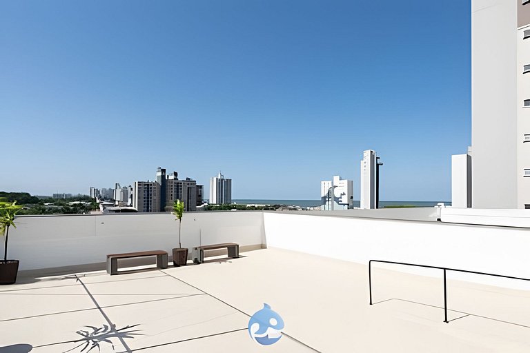 Apto a 150m da PRAIA Churrasq. c/ Piscina Ar Wi-Fi