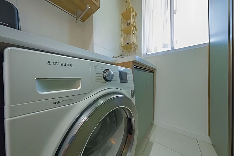 Apto a 150m da PRAIA Churrasq. c/ Piscina Ar Wi-Fi