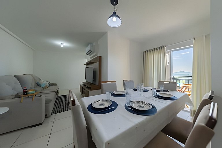 Apto a 150m da PRAIA Churrasq. c/ Piscina Ar Wi-Fi