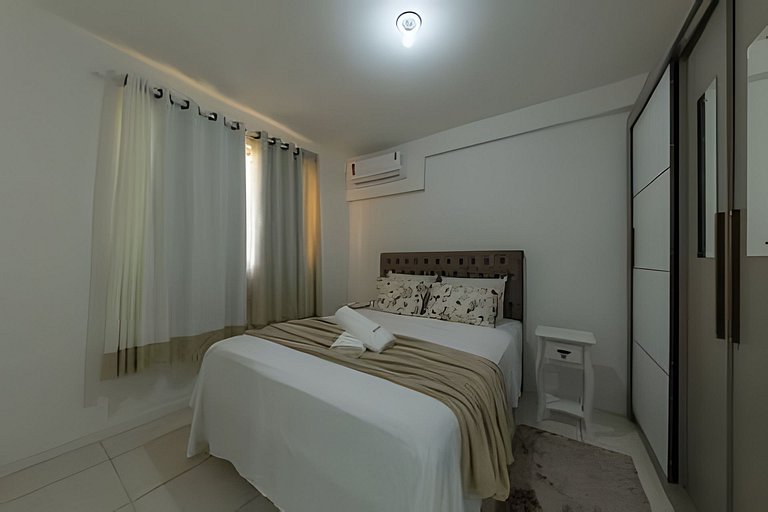 Apto a 150m da PRAIA Churrasq. c/ Piscina Ar Wi-Fi