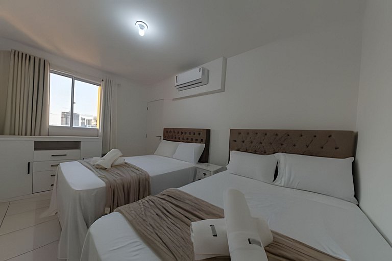 Apto a 150m da PRAIA Churrasq. c/ Piscina Ar Wi-Fi