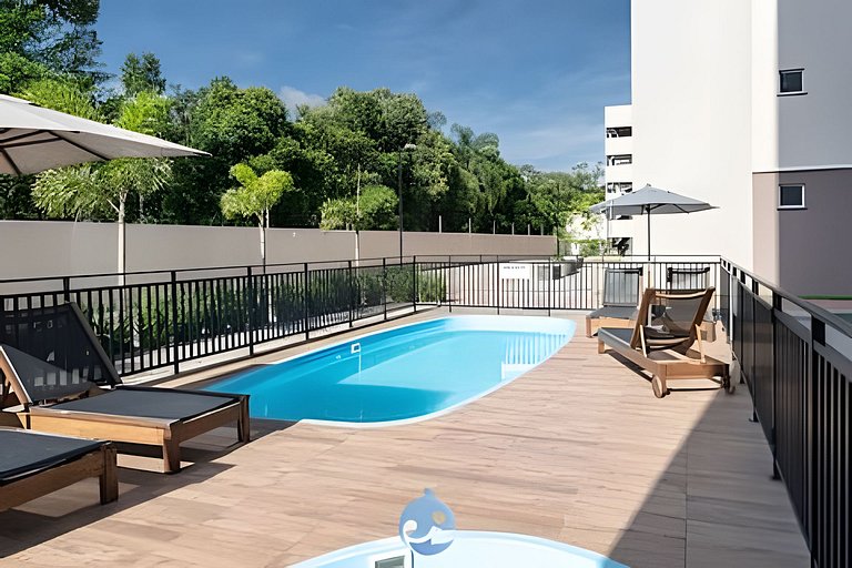Apto a 150m da PRAIA Churrasq. c/ Piscina Ar Wi-Fi