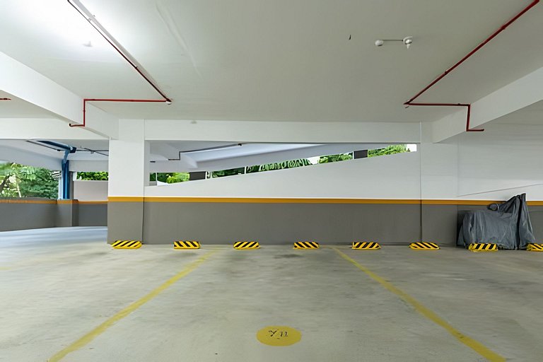 Apto a 150m da PRAIA Churrasq. c/ Piscina Ar Wi-Fi