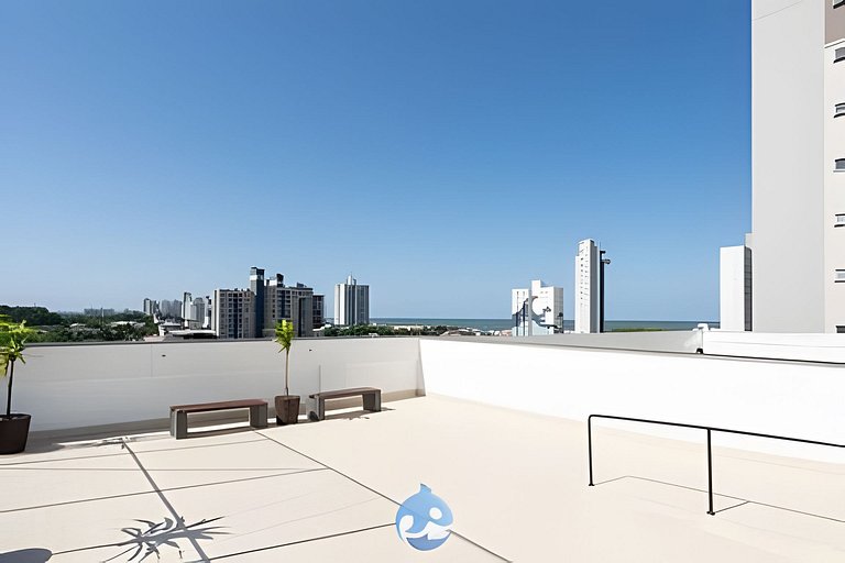 Apto a 150m da PRAIA Churrasq. c/ Piscina Ar Wi-Fi