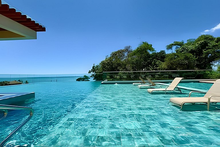 Home Club Frente Mar • Vista e Lazer