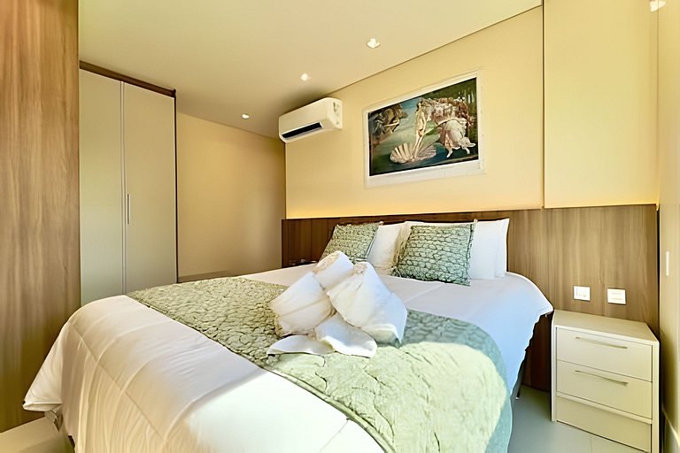 Home Club Frente Mar • Vista e Lazer