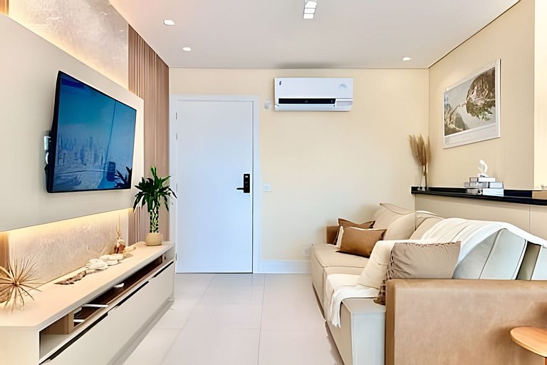 Home Club Frente Mar • Vista e Lazer