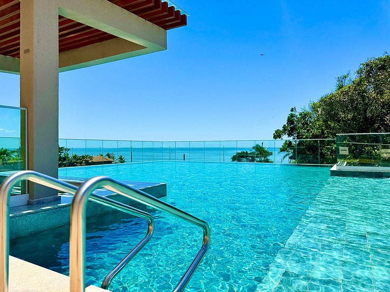 Home Club Frente Mar • Vista e Lazer