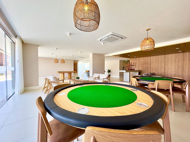 Home Club Frente Mar • Vista e Lazer