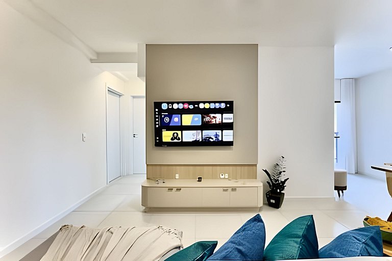 Apto c/ Piscina e Churrasqueira • 400m da Praia