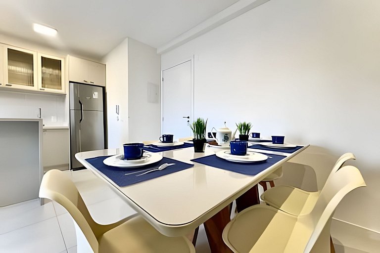 Apto c/ Piscina e Churrasqueira • 400m da Praia