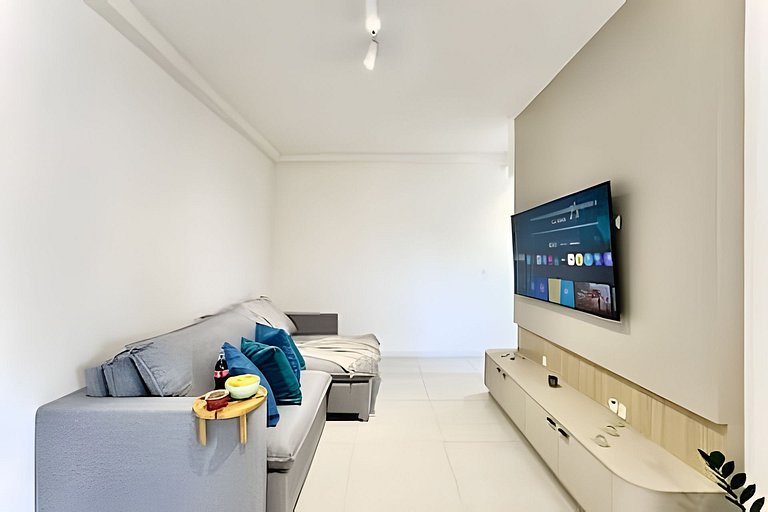 Apto c/ Piscina e Churrasqueira • 400m da Praia