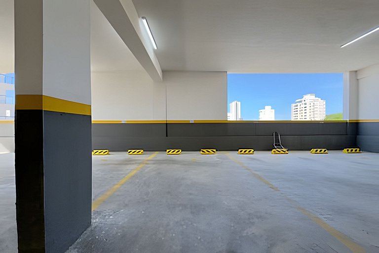 Apto c/ Piscina e Churrasqueira • 400m da Praia