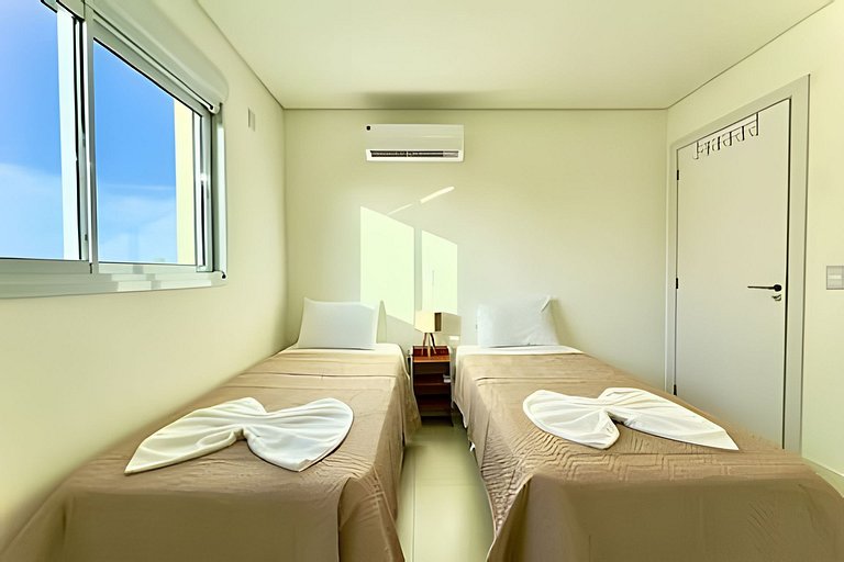 Home Club Pé na Areia • Lazer Completo em Piçarras