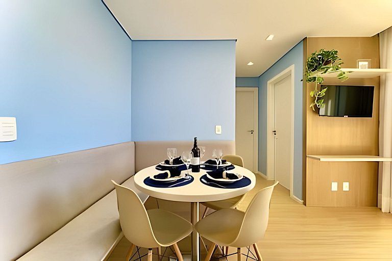 Apto c/Ar Condicionado Piscina Churrasqueira