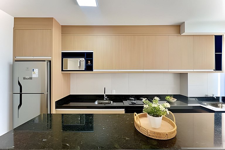 Apto c/ Ar, Piscina e Churrasqueira