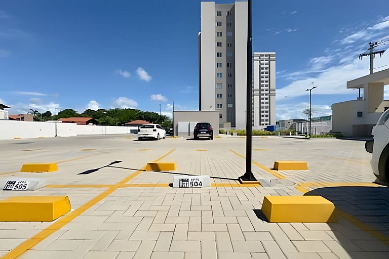 Apto c/ Ar, Piscina e Churrasqueira