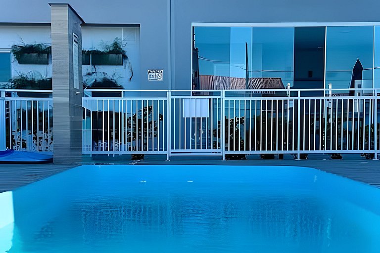 Apto c/ Ar, Piscina e Churrasqueira