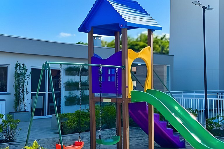 Apto c/ Ar, Piscina e Churrasqueira