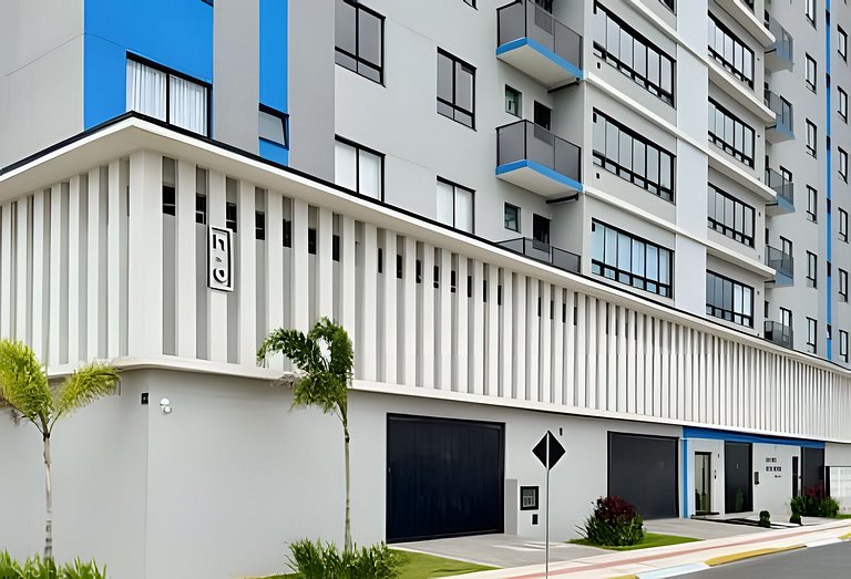 180m da praia | Apto central, amplo e moderno