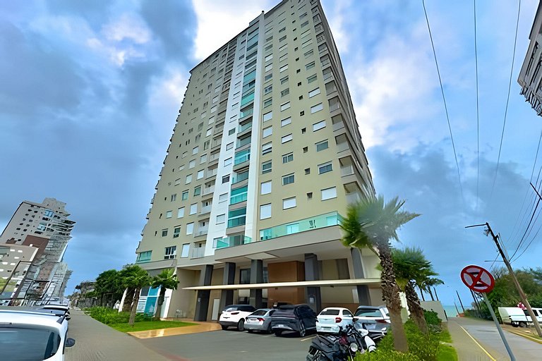 Ideal para Família! Conforto e Lazer - Pé na Areia