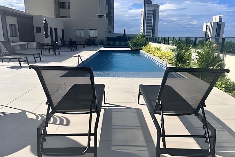 A 300m PRAIA c/Piscina Ar e 8min Beto Carreiro