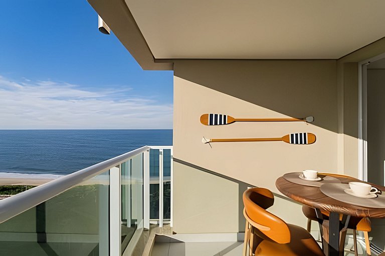 Apto com Sacada Gourmet e Vista Mar