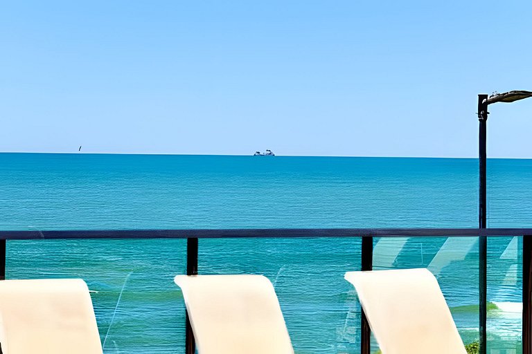 Pé na Areia c/ Piscina e Churrasqueira Privativa