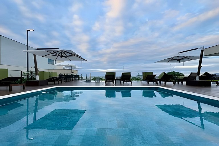 Vista Mar c/Piscina Aquecida e Churrasqueira