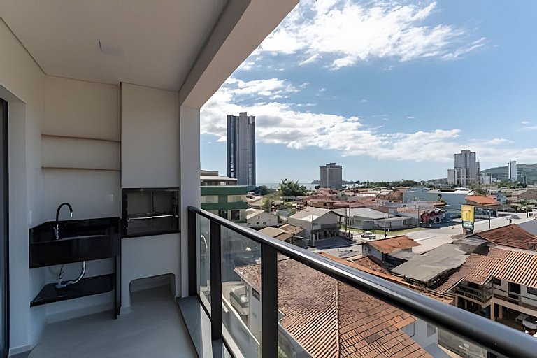 Apto Moderno em Penha | 9min Beto Carrero